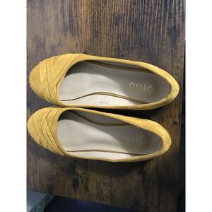 Ollie Women's Size 8.5 Yellow Ballet Shoe